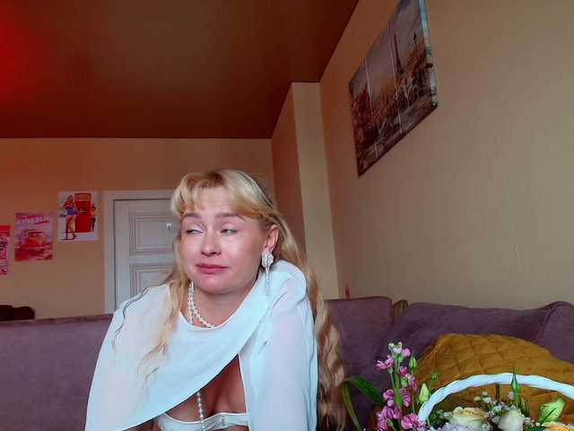 Kriszayka live cam on BongaCams