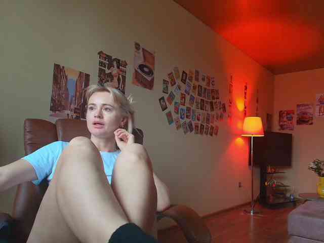 MissMotivated webcam