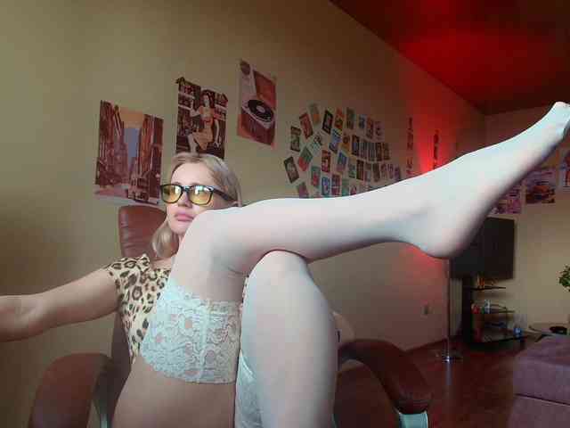 MissMotivated webcam