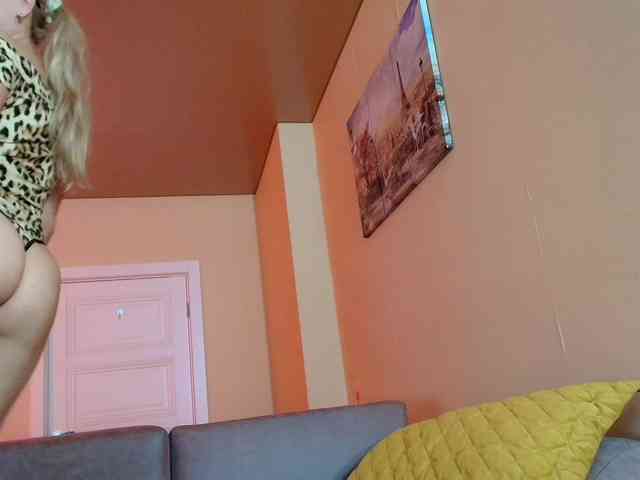 MissMotivated webcam