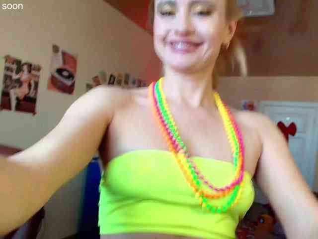 MissMotivated webcam