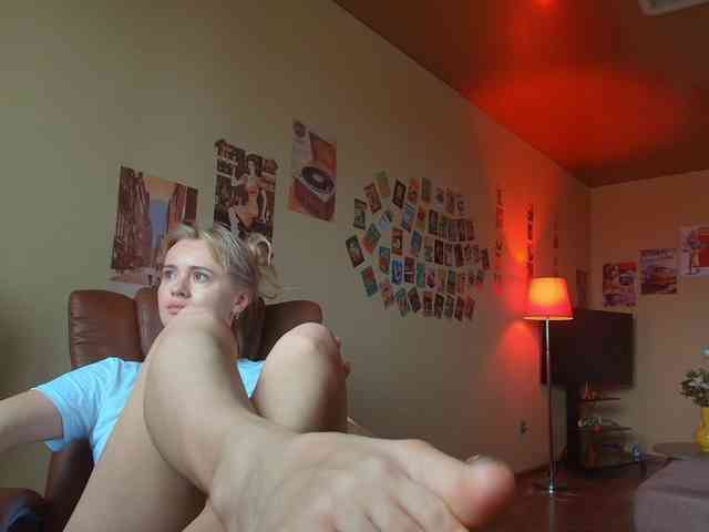 MissMotivated webcam