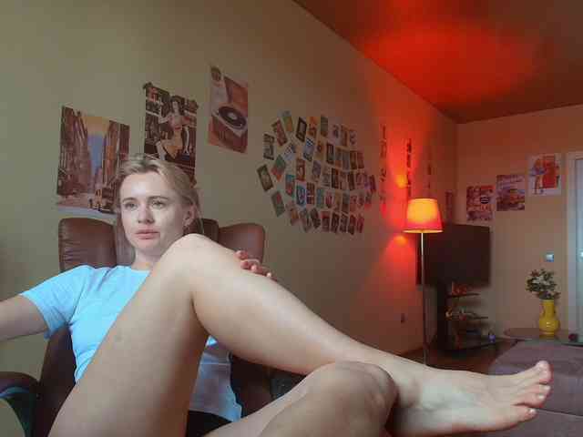 MissMotivated webcam