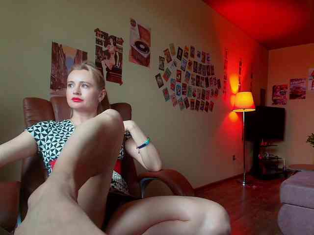 MissMotivated webcam