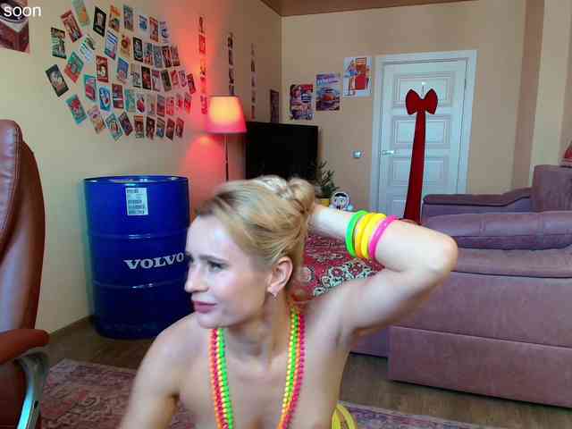 MissMotivated webcam