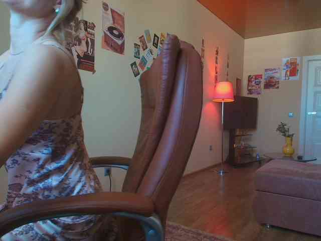 MissMotivated webcam