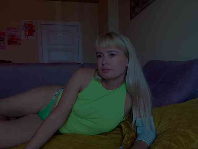 MissMotivated webcam