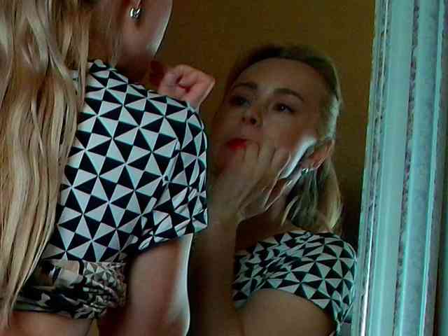 MissMotivated webcam