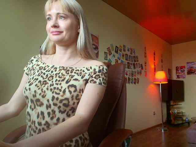 MissMotivated webcam