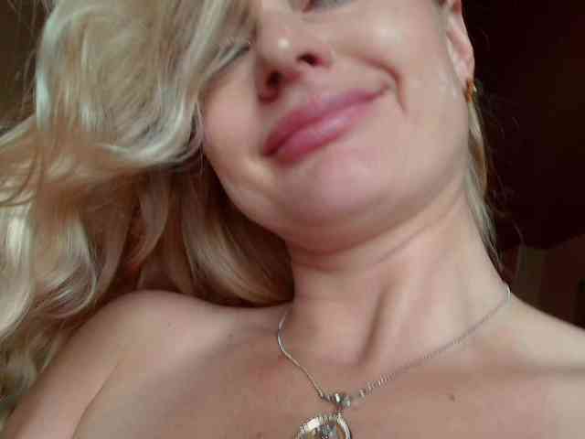 MissMotivated webcam