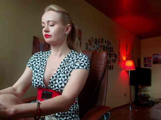 MissMotivated webcam