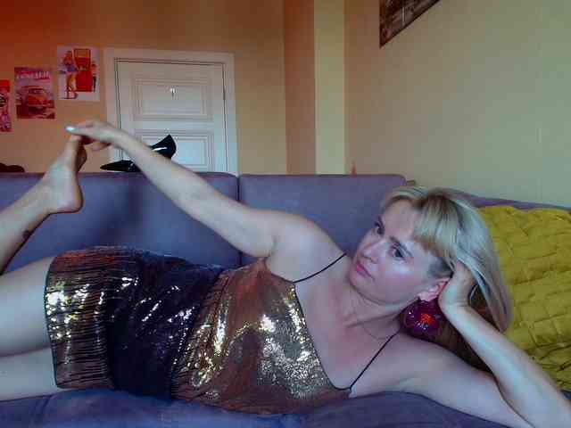 MissMotivated webcam