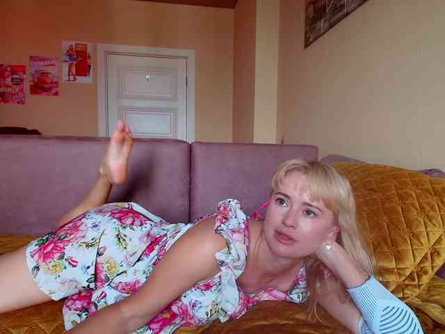 MissMotivated webcam