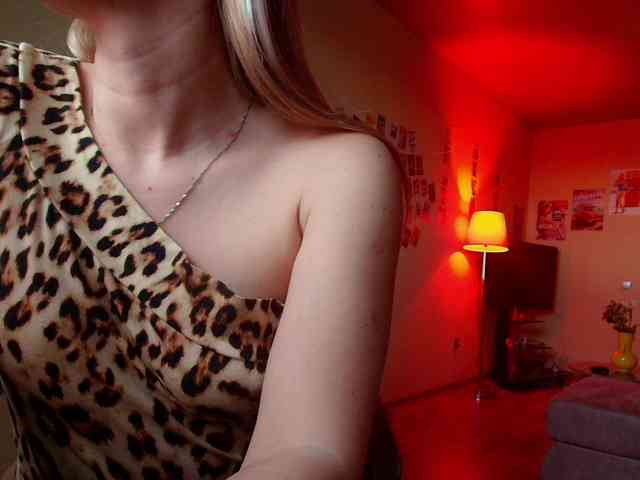 MissMotivated webcam