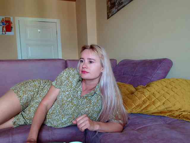 MissMotivated webcam