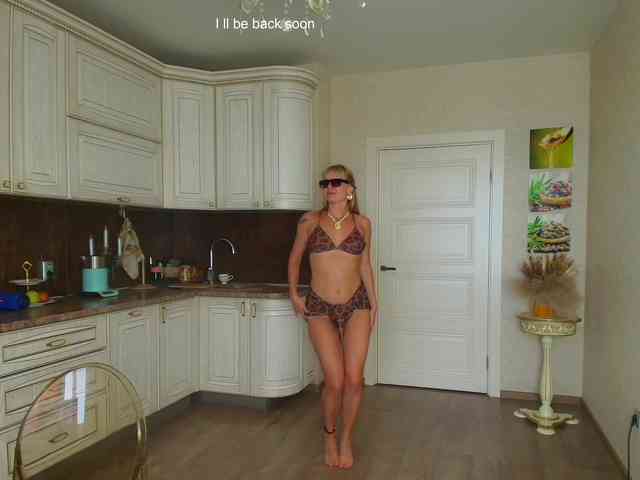 MissMotivated webcam