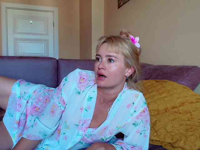 MissMotivated webcam