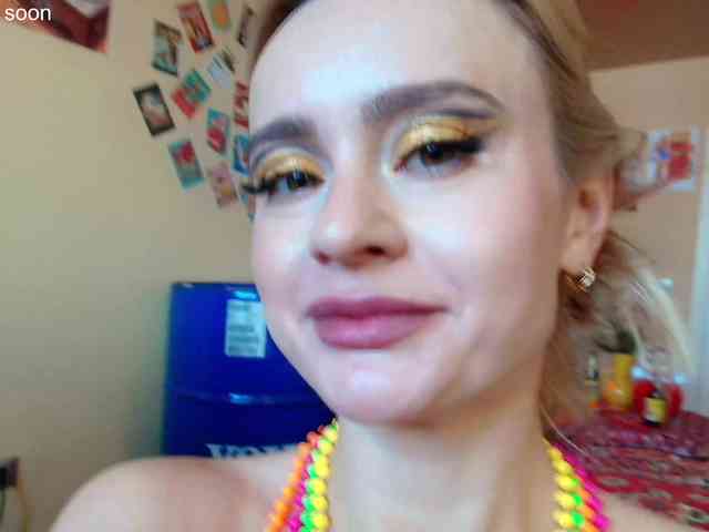 MissMotivated webcam