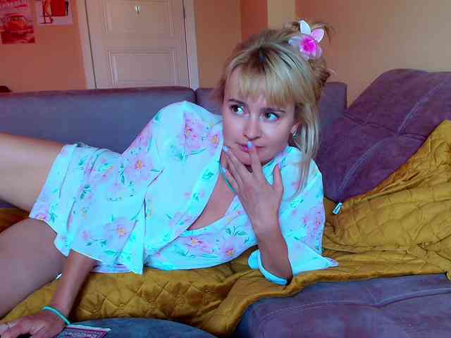 Kriszayka Sex Cam Show