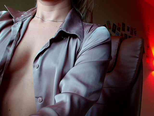 MissMotivated webcam