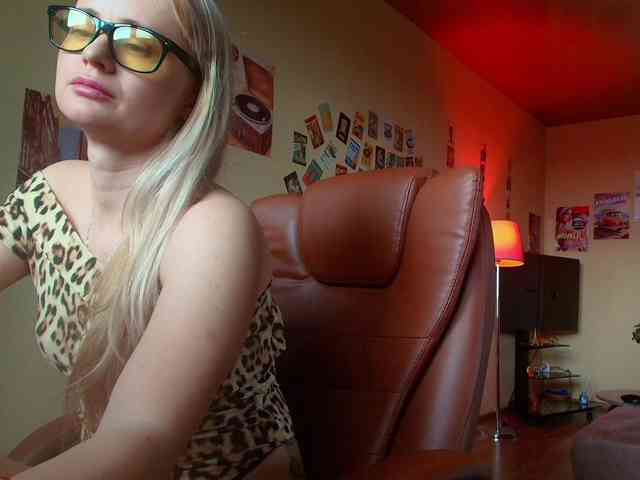 MissMotivated webcam