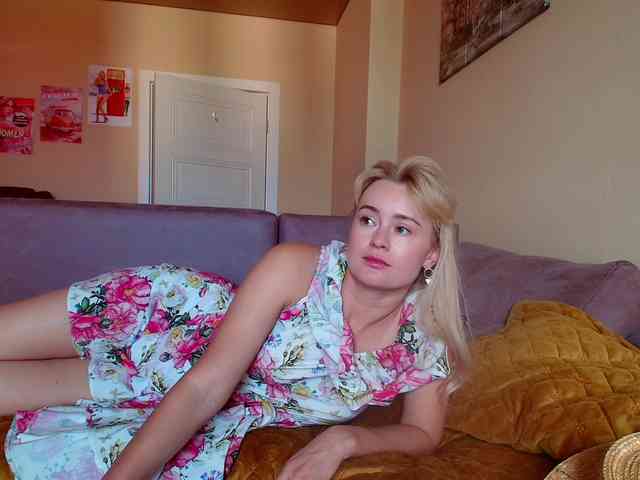 MissMotivated webcam