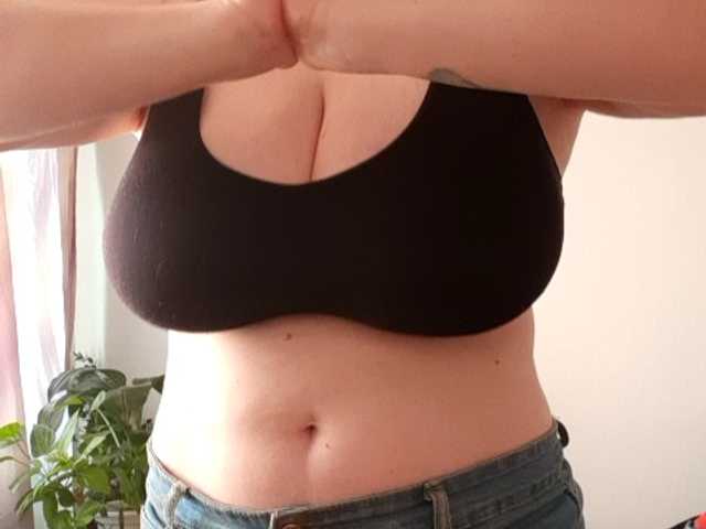 kittywithbig live cam on BongaCams