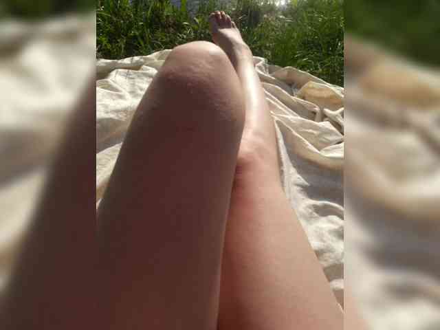 Modella: little_pussy