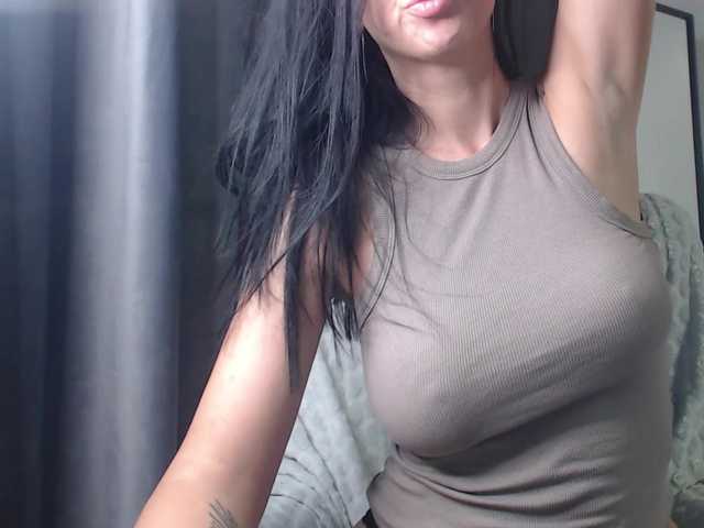 Hottbrune3tte live cam on BongaCams