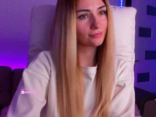 meow's BongaCams show and profile