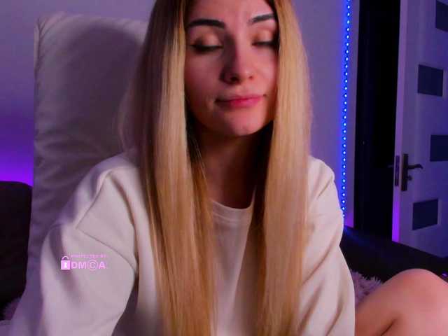 meow's BongaCams show and profile