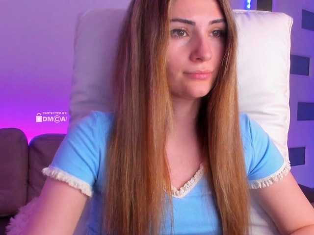 meow, live now on BongaCams