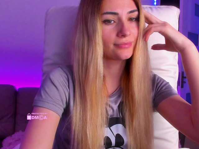 meow's BongaCams show and profile