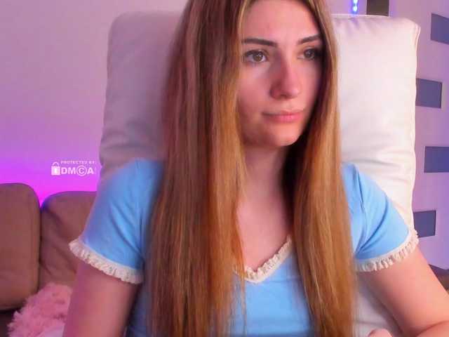 meow, live now on BongaCams