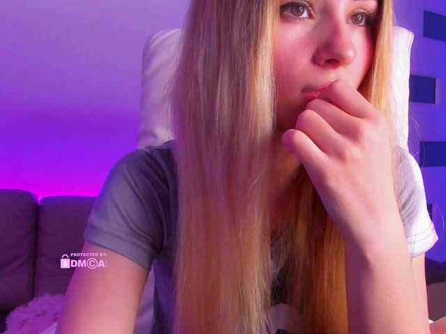 meow's BongaCams show and profile