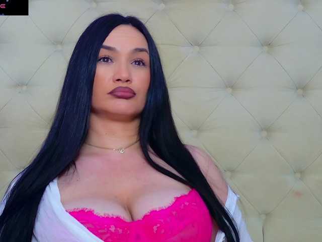 DaliyaArabian live webcam show