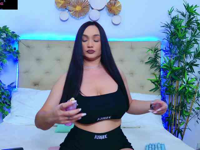 Modelo: DaliyaArabian