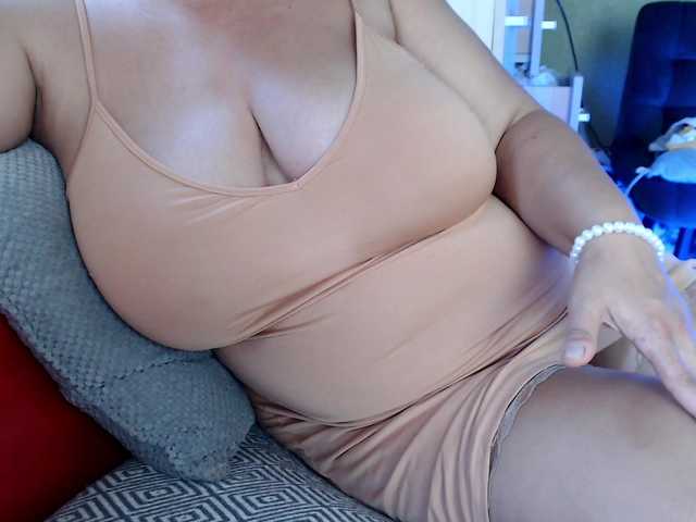 MiniCooperXXX live cam on BongaCams