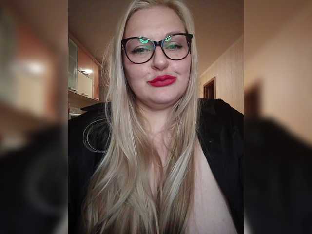 WifeyNusha live cam on BongaCams