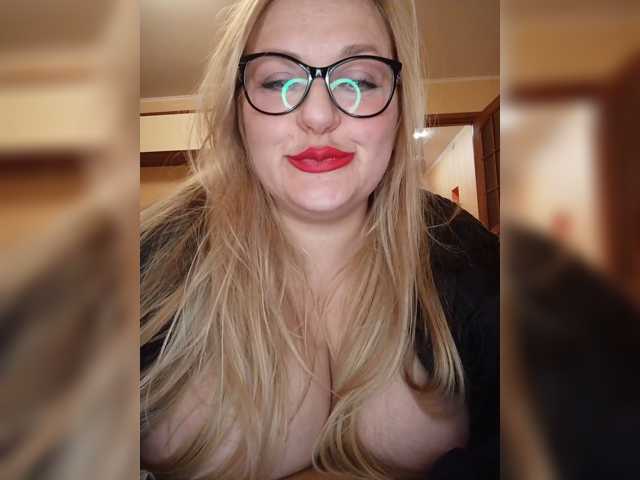 Pretty_NYUSHA live cam on BongaCams