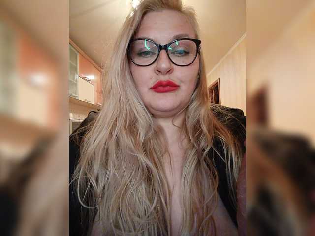 WifeyNusha live cam on BongaCams