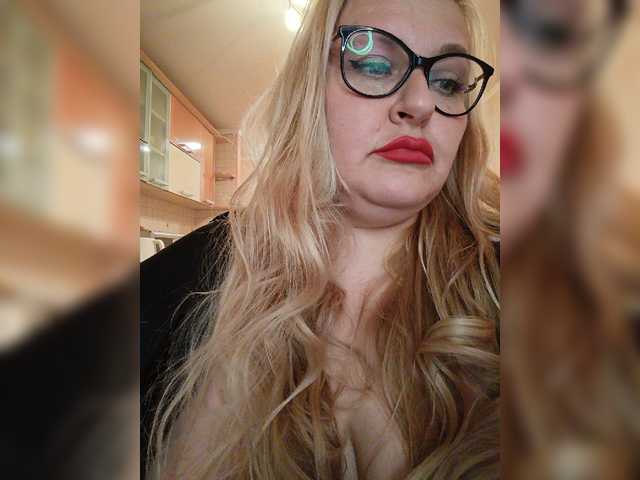 WifeyNusha live cam on BongaCams