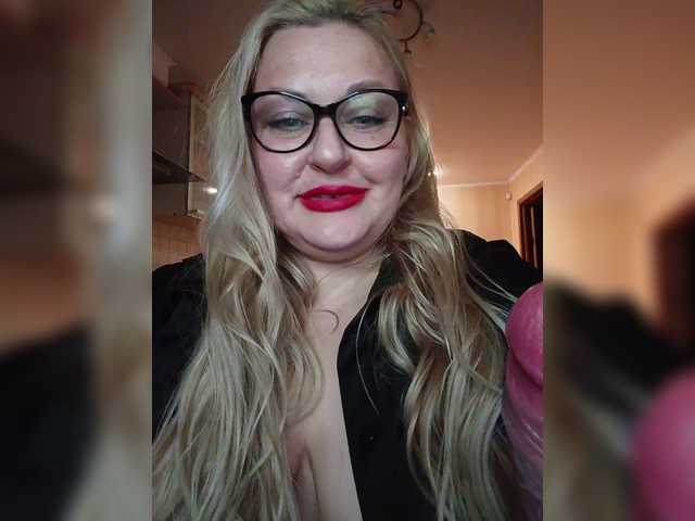 WifeyNusha live cam on BongaCams