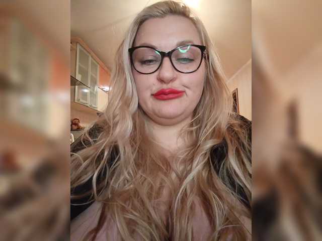 WifeyNusha live cam on BongaCams