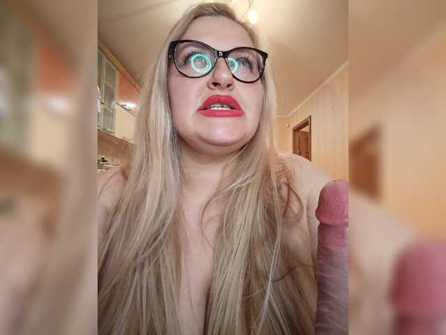 WifeyNusha live cam on BongaCams