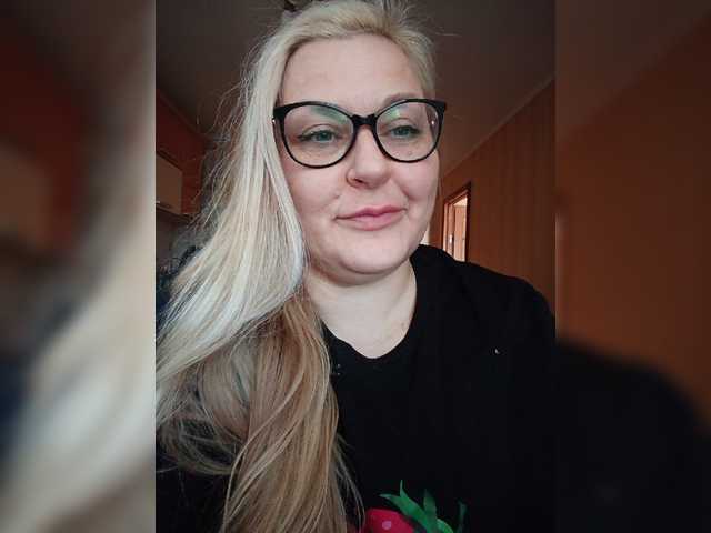 WifeyNusha live cam on BongaCams