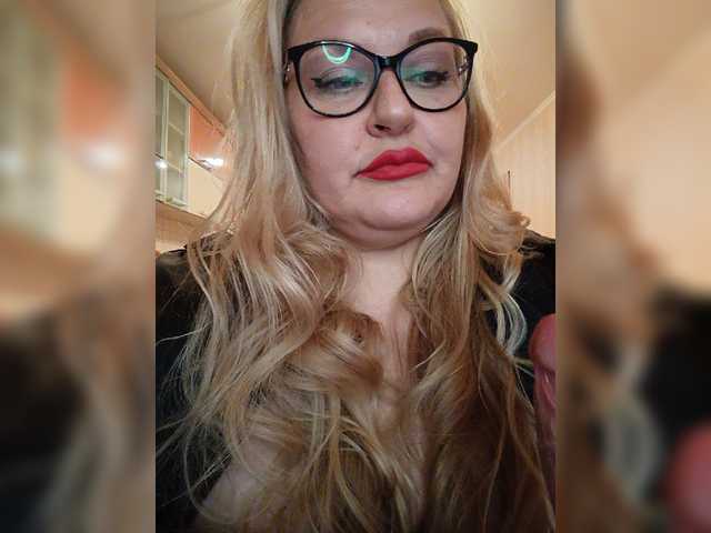 WifeyNusha live cam on BongaCams