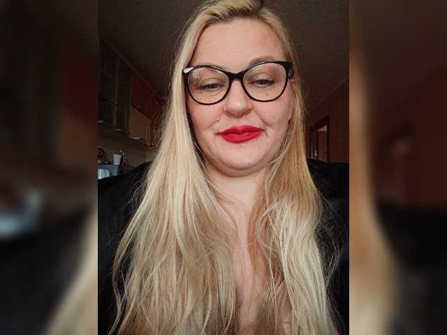 модель WifeyNusha