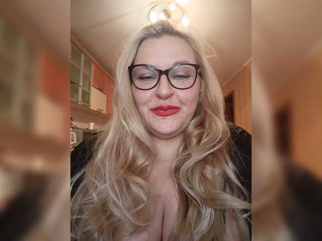 WifeyNusha live cam on BongaCams
