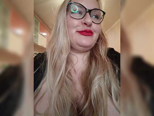 WifeyNusha live cam on BongaCams